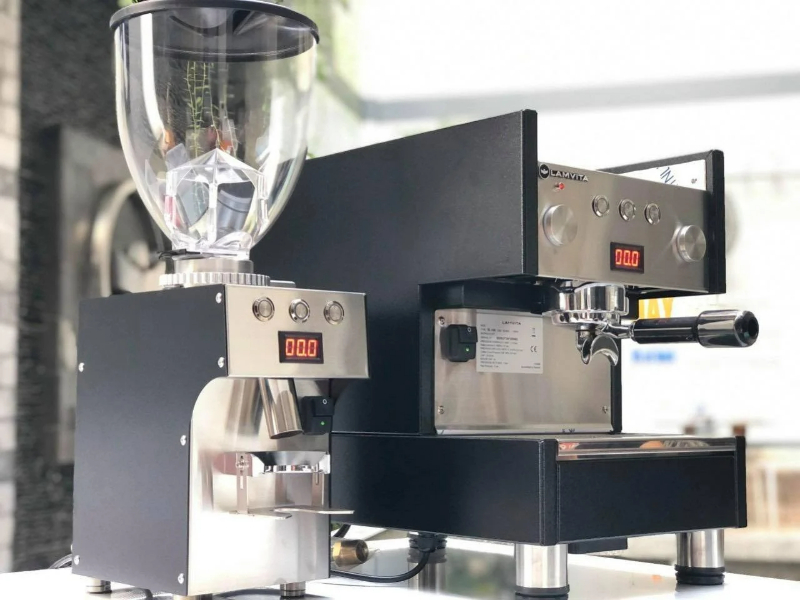 Máy pha cà phê Lamvita chính hãng, giá tốt Máy pha cafe Lamvita được trang bị nhiều tính năng ưu việt